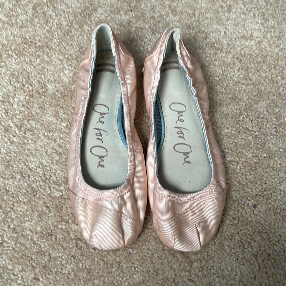 Toms Ballet flats